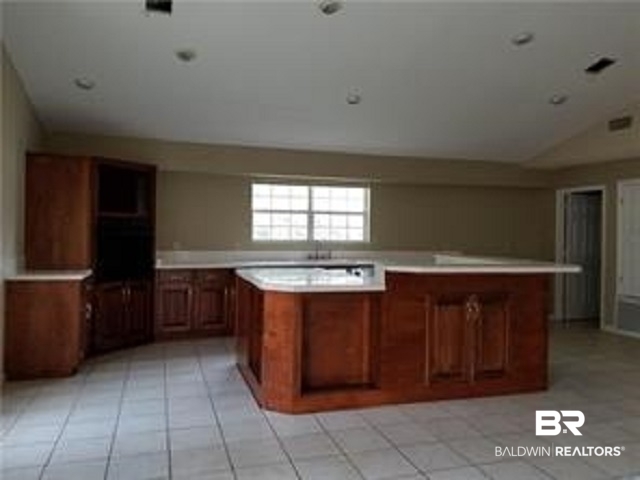 112 South Mauvilla Drive Chickasaw, AL 36611 - Photo 4 of 5