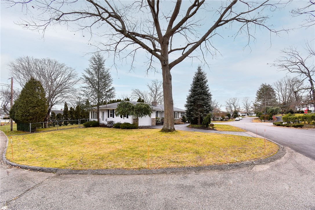 5 Colony Drive Johnston, RI 02919 - Photo 47 of 50 Corner lot