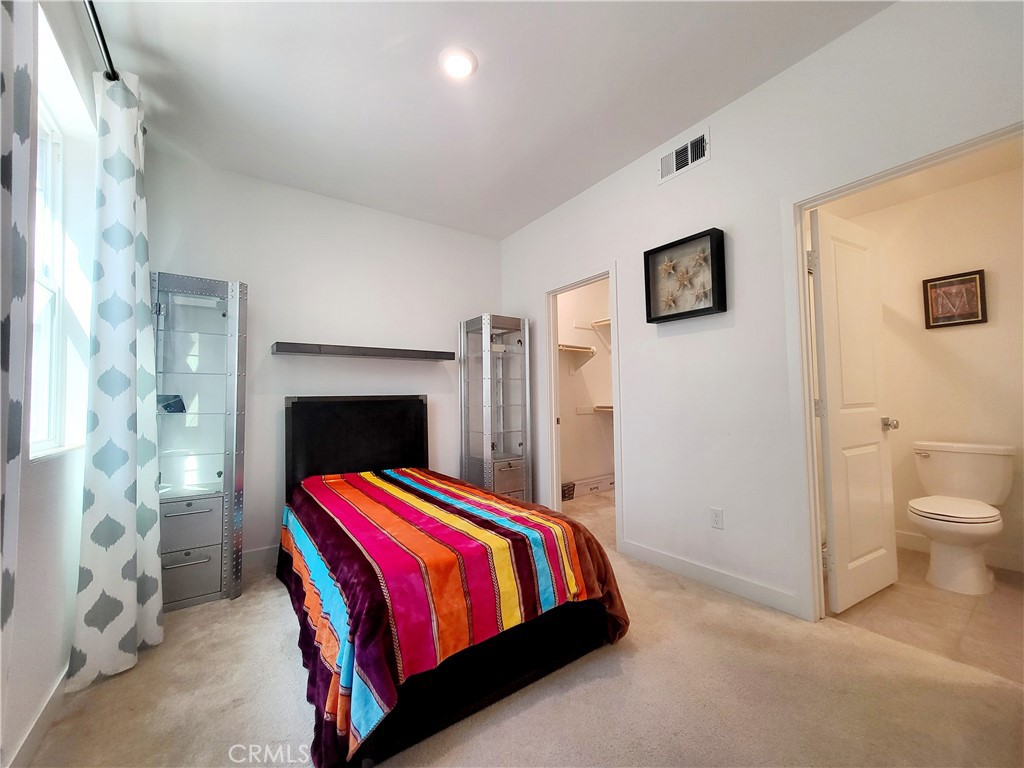 441 Palermo Lake Forest, CA 92630 - Photo 5 of 12