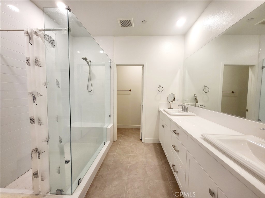 441 Palermo Lake Forest, CA 92630 - Photo 9 of 12