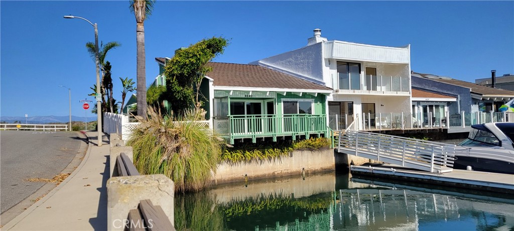 4640 Eastbourne Oxnard, CA 93035 - Photo 18 of 25 Back of property from the bridge