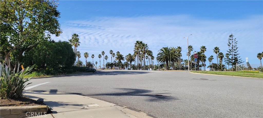4640 Eastbourne Oxnard, CA 93035 - Photo 22 of 25 Across Harbor the park that has walk way to beach