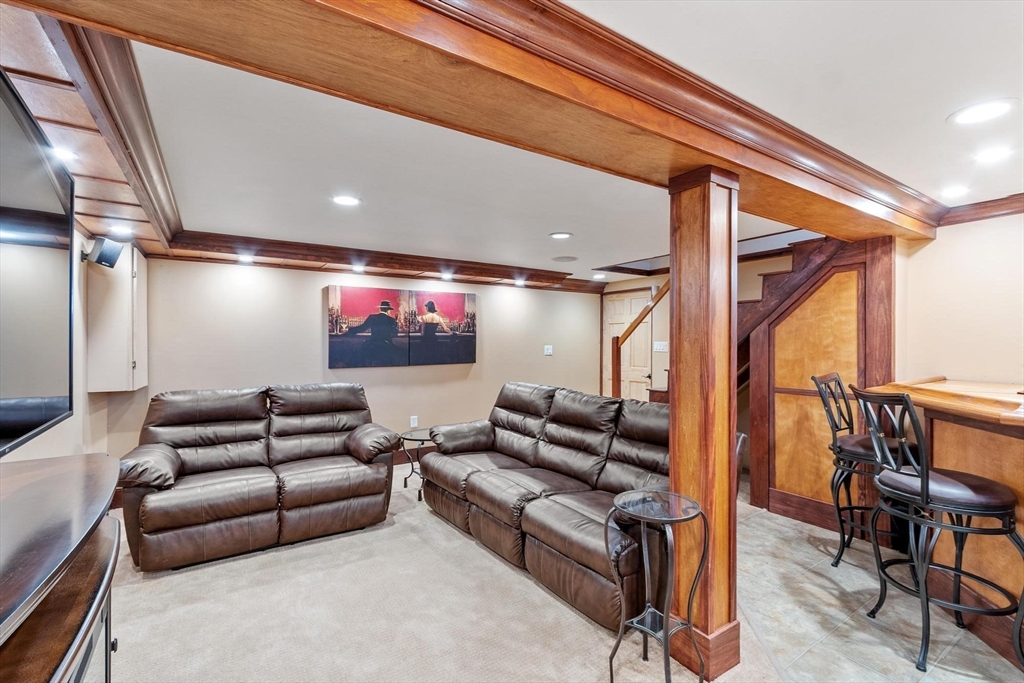 289 South Road Bedford, MA 01730 - Photo 24 of 37 Gallery Image 24