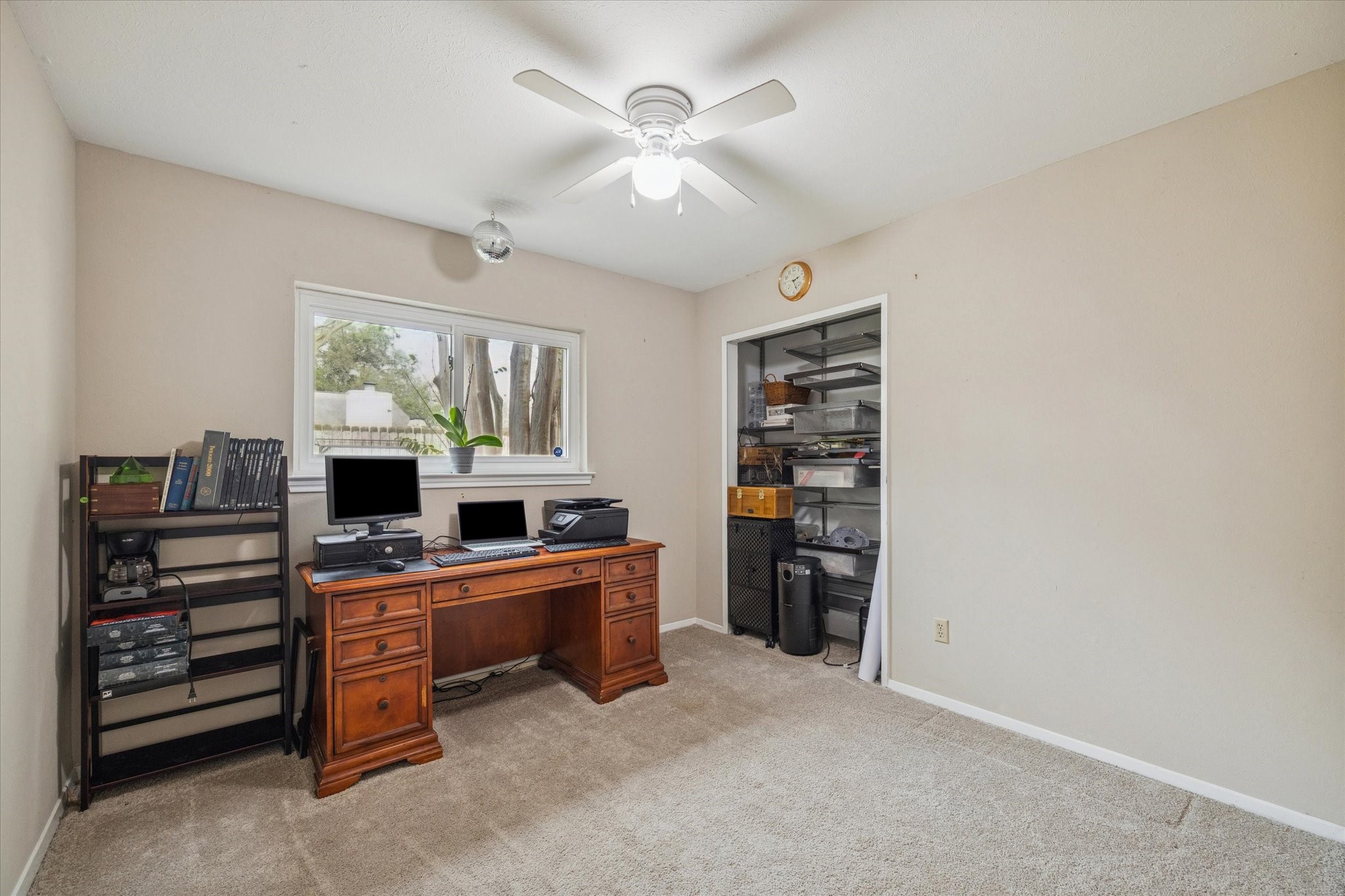 3902 Broken Elm Drive Spring, TX 77388 - Photo 11 of 19 a room with furniture and a flat screen tv