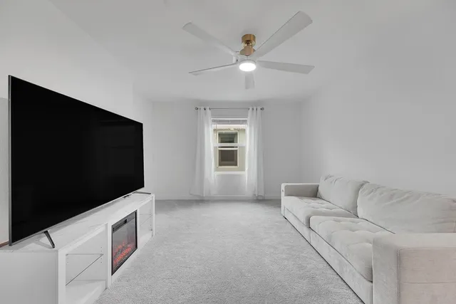 $3,200 | 6371 Northwest Windwood Way Port, Port St. Lucie, FL 34987