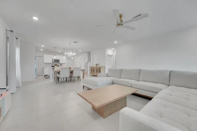 $3,200 | 6371 Northwest Windwood Way Port, Port St. Lucie, FL 34987