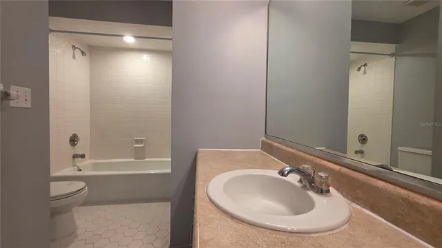 $1,800 | 2914 64th Street West, Bradenton, FL 34209