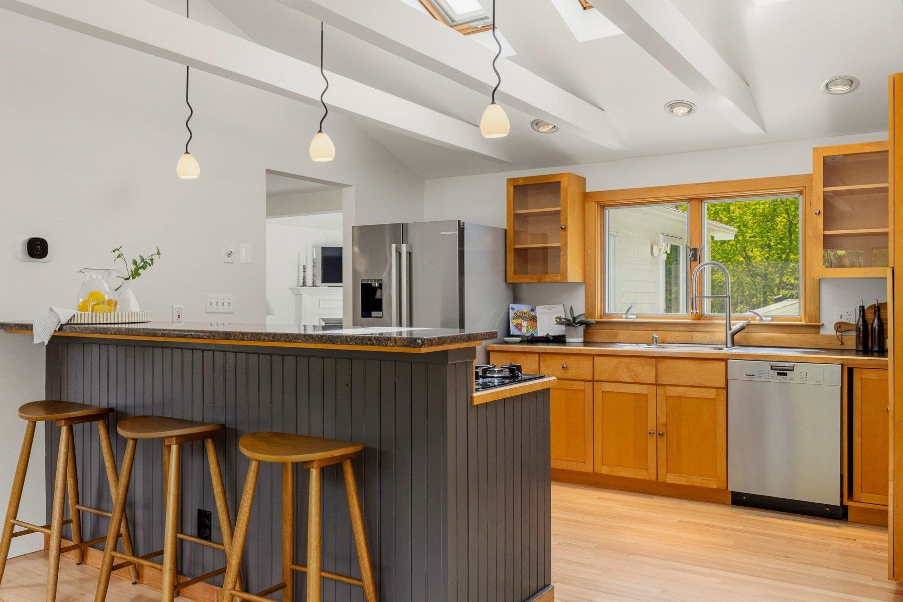 270 Brackett Road Rye, NH 03870 - Photo 7 of 43