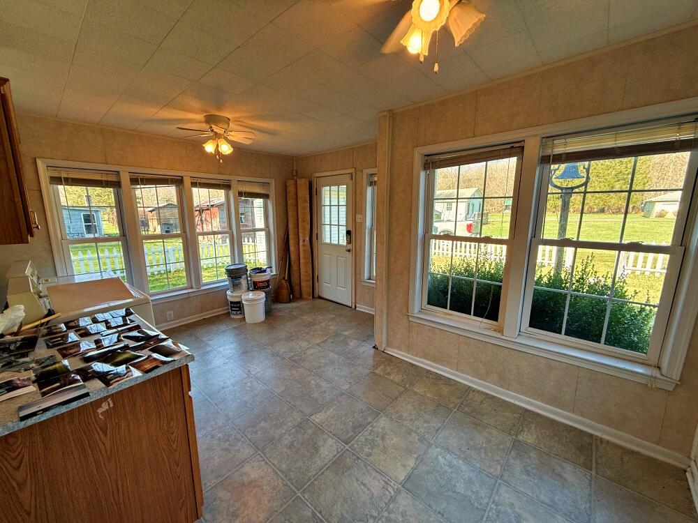 12636 Cass Road Cass, WV 24927 - Photo 6 of 31 sunroom