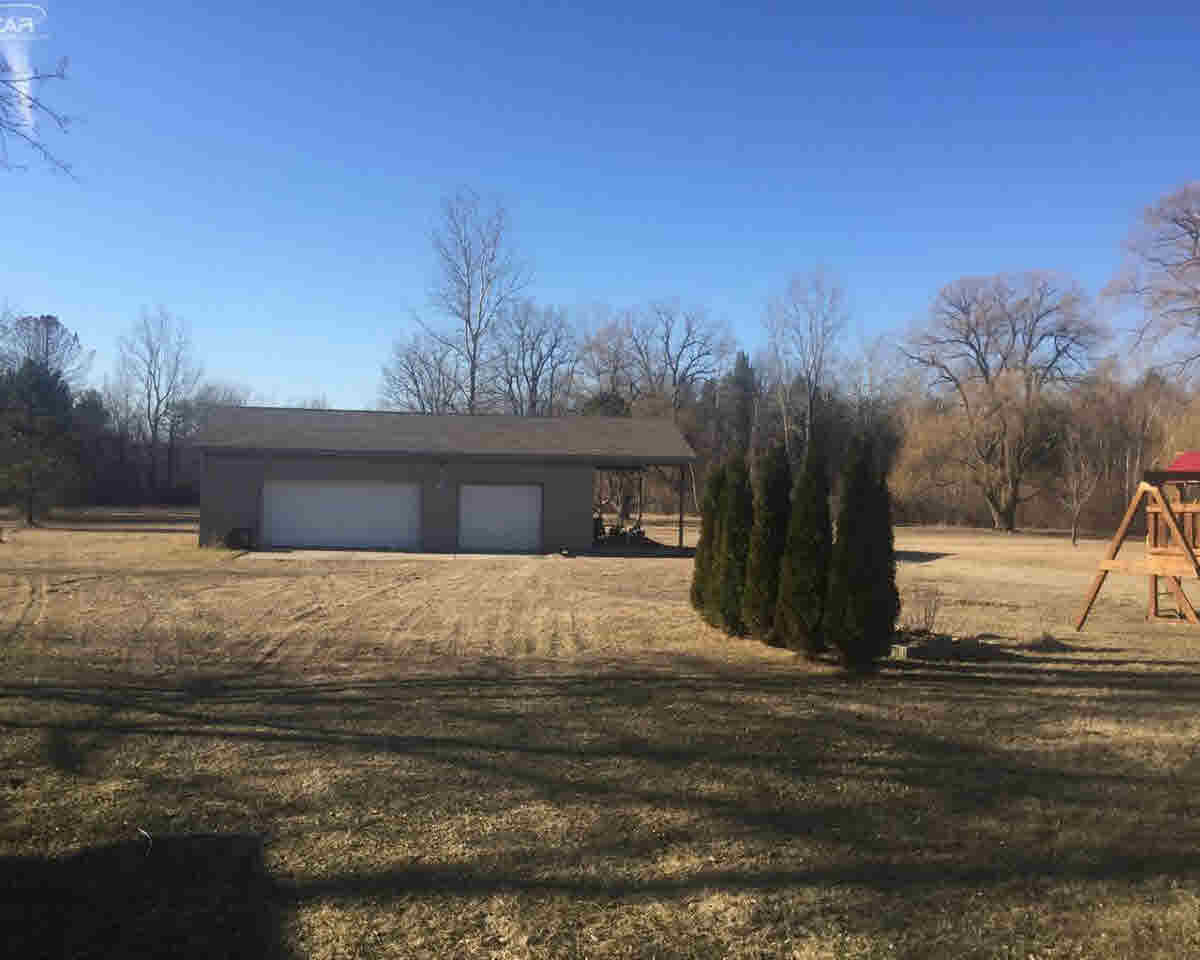 14153 Tuscola Road Clio, MI 48420 - Photo 27 of 31 21274493-26.JPG