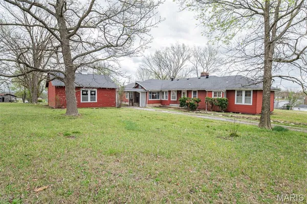 $200,000 | 602 Highway 63, Freeburg, MO 65035