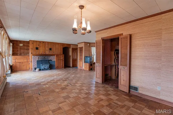 $200,000 | 602 Highway 63, Freeburg, MO 65035