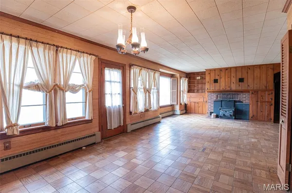$200,000 | 602 Highway 63, Freeburg, MO 65035