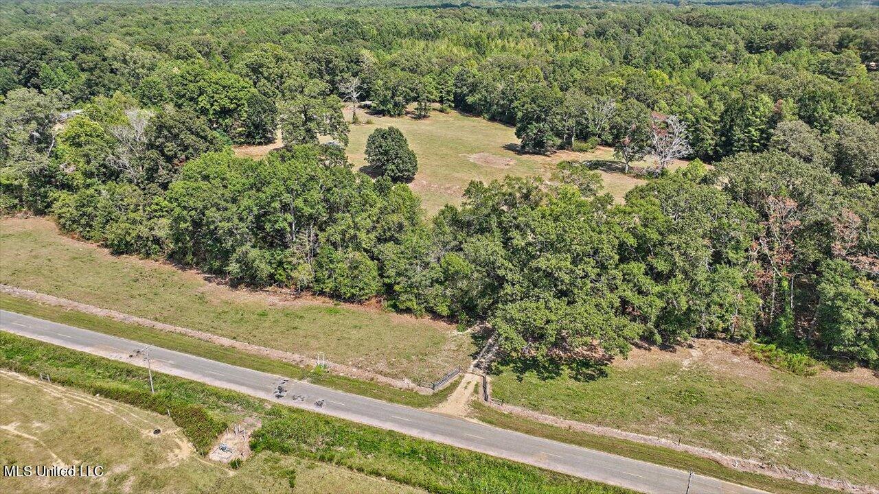 3888 Military Road Raymond, MS 39154 - Photo 33 of 54 33-3483 Military Rd