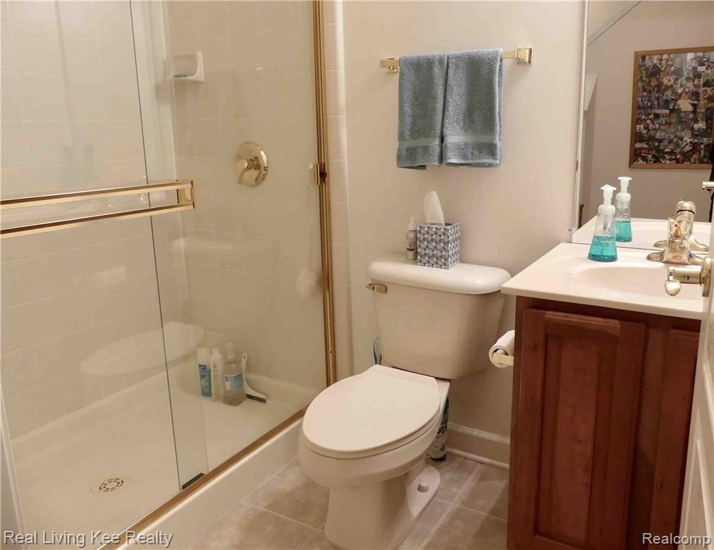 5209 Belmonte Drive Rochester, MI 48306 - Photo 36 of 43 Full bath in finished basement