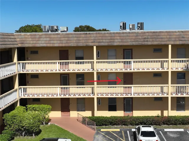 $1,650 | 5961 Northwest 61st Avenue, Unit 208, Tamarac, FL 33319