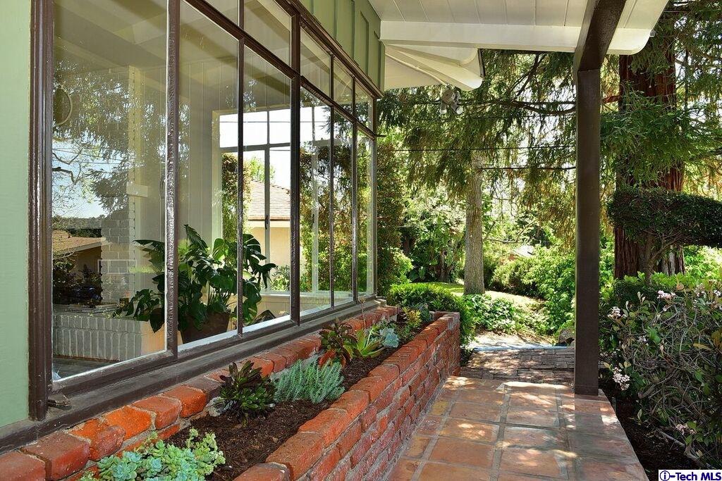 4146 Aralia Road Altadena, CA 91001 - Photo 3 of 19 Additional Photo
