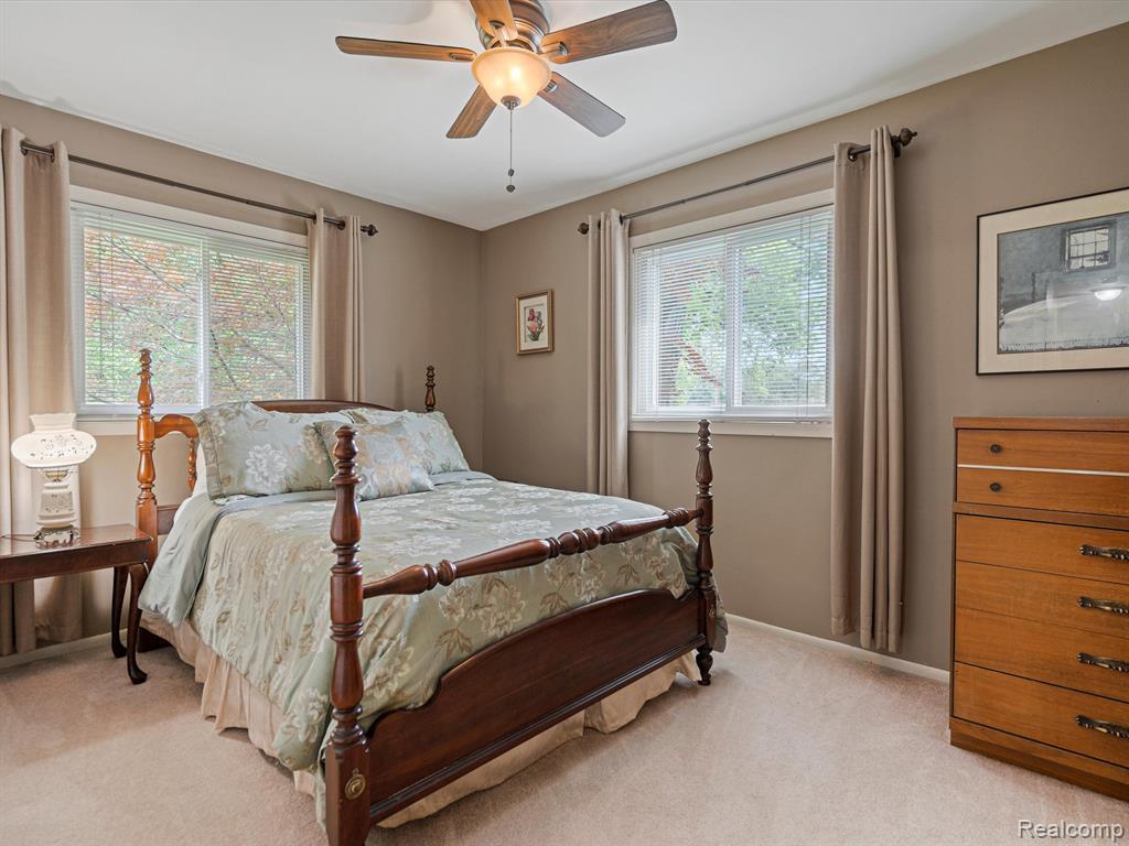 1325 Ruby Avenue Rochester Hills, MI 48309 - Photo 10 of 34