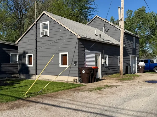 $149,000 | 104 South State Street, Lincoln, IL 62656