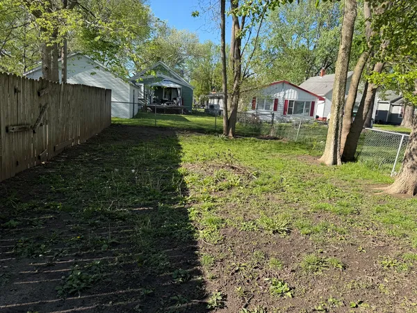 $149,000 | 104 South State Street, Lincoln, IL 62656