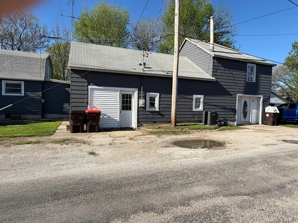 $149,000 | 104 South State Street, Lincoln, IL 62656