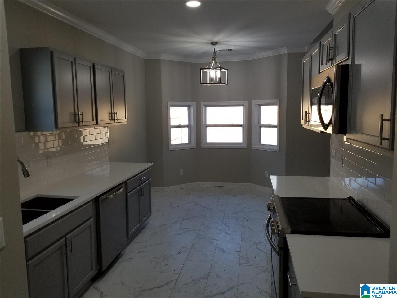 1036 Georgetown Lane Fultondale, AL 35217 - Photo 4 of 16