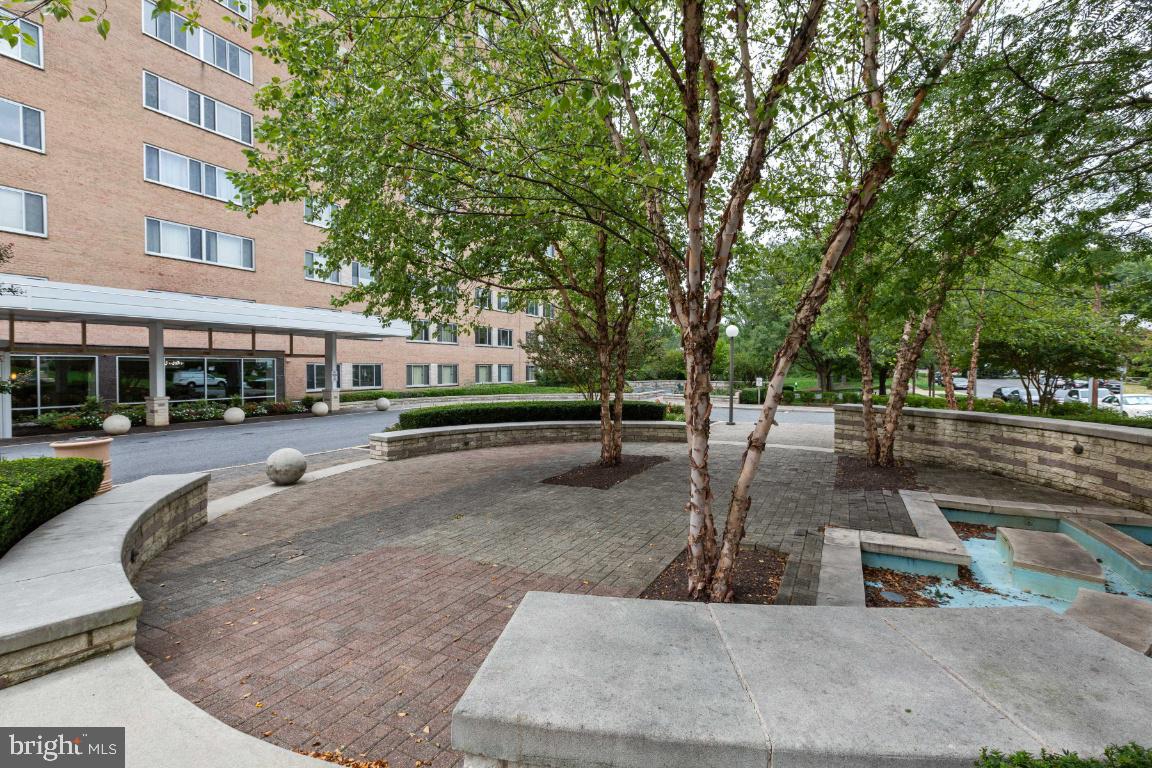 1900 Lyttonsville Road, Unit 714 Silver Spring, MD 20910 - Photo 2 of 34