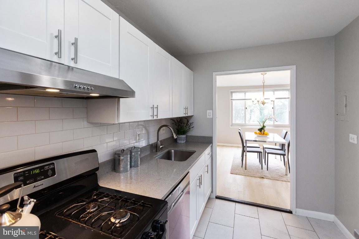 1900 Lyttonsville Road, Unit 714 Silver Spring, MD 20910 - Photo 18 of 34