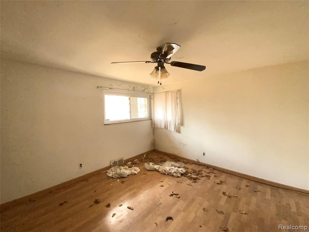 24140 Rouge Crest Road Southfield, MI 48033 - Photo 20 of 45 Gallery Image 20