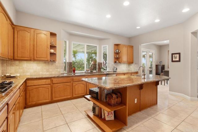 $2,400,000 | 3523 Corte Esperanza, Carlsbad, CA 92009