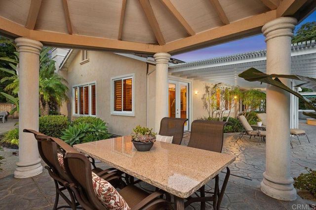 $2,400,000 | 3523 Corte Esperanza, Carlsbad, CA 92009