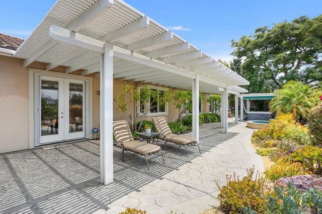 $2,400,000 | 3523 Corte Esperanza, Carlsbad, CA 92009