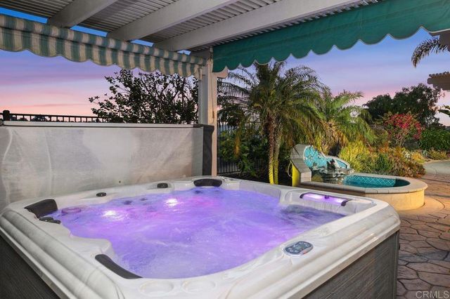 $2,400,000 | 3523 Corte Esperanza, Carlsbad, CA 92009