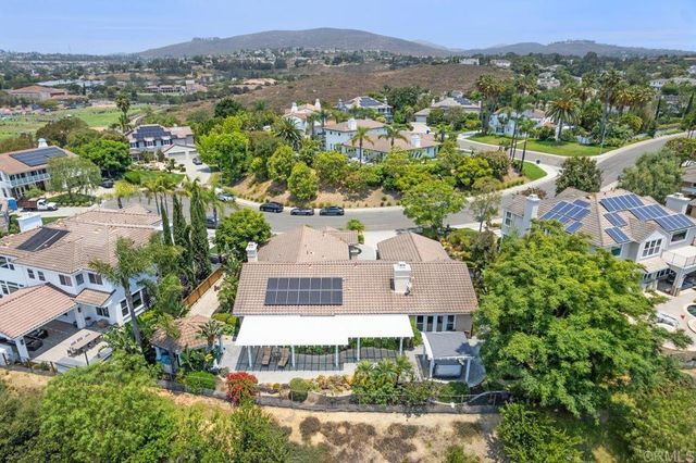 $2,400,000 | 3523 Corte Esperanza, Carlsbad, CA 92009