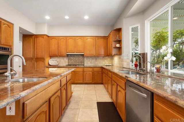 $2,400,000 | 3523 Corte Esperanza, Carlsbad, CA 92009