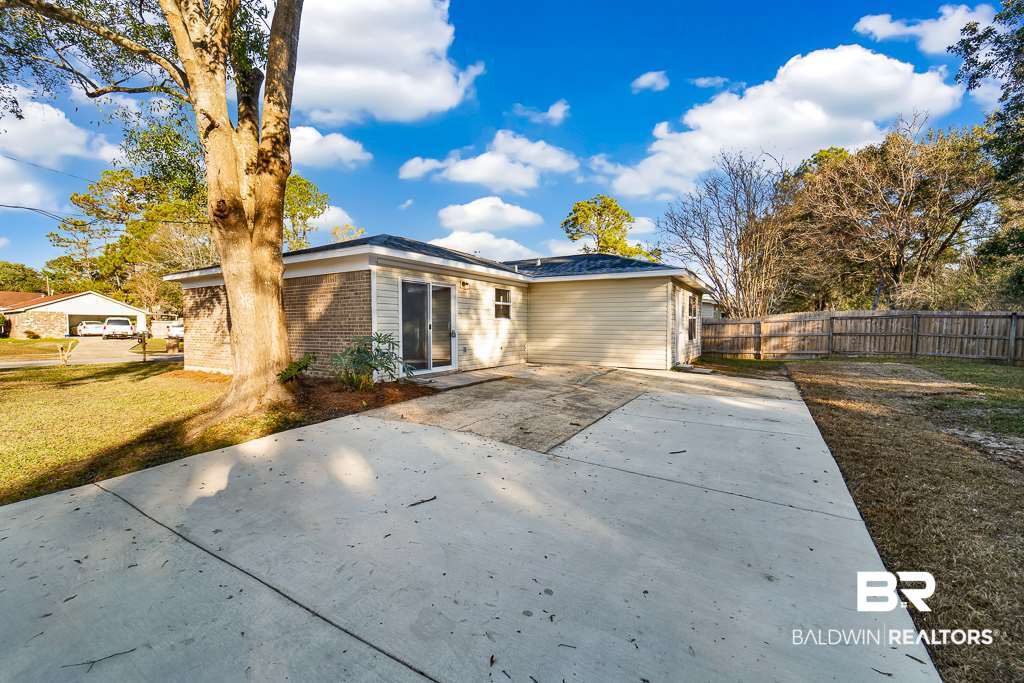 4371 Fathbrook Lane Mobile, AL 36693 - Photo 12 of 15