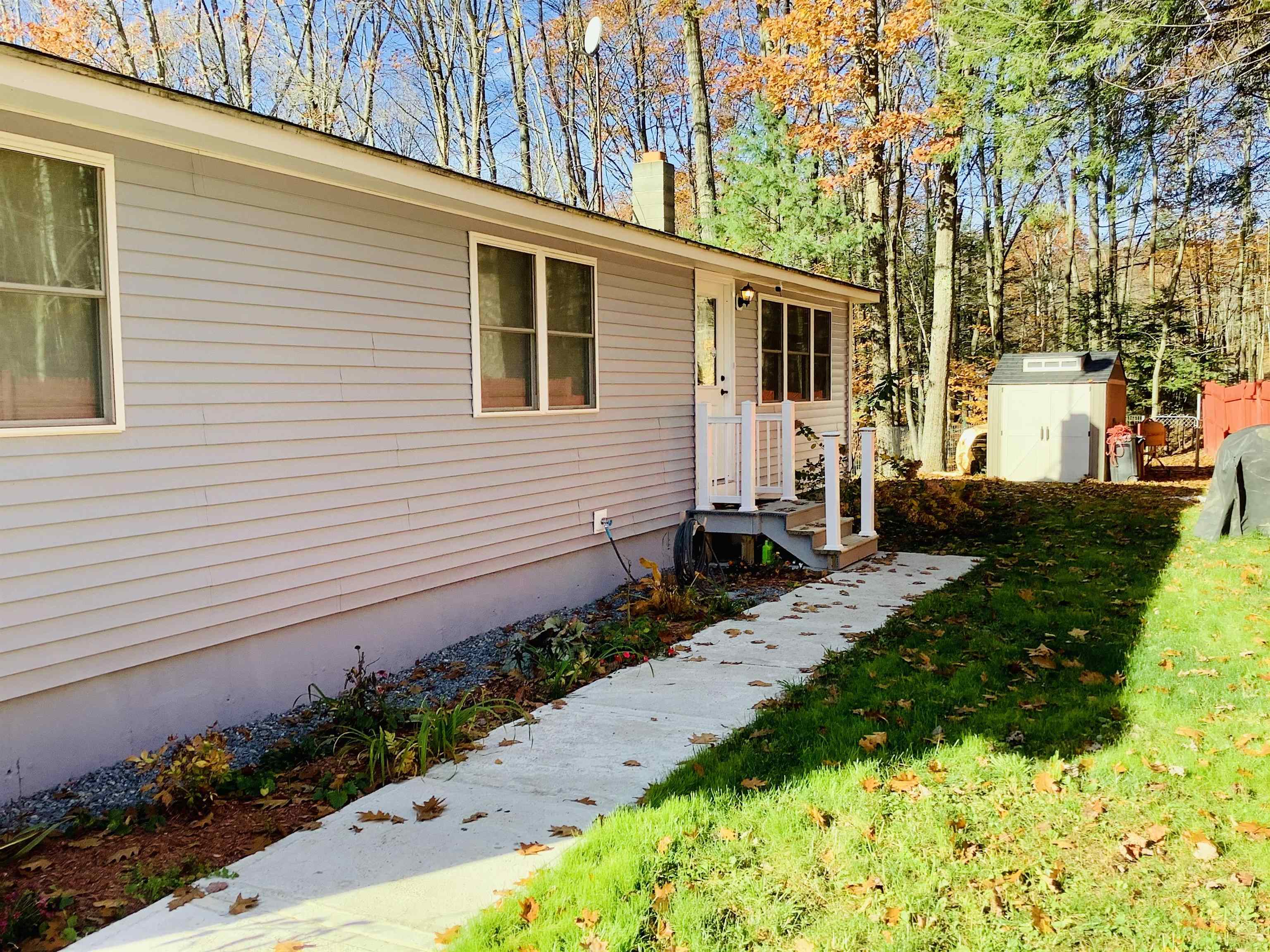 196 Rhododendron Road Fitzwilliam, NH 03447 - Photo 8 of 35