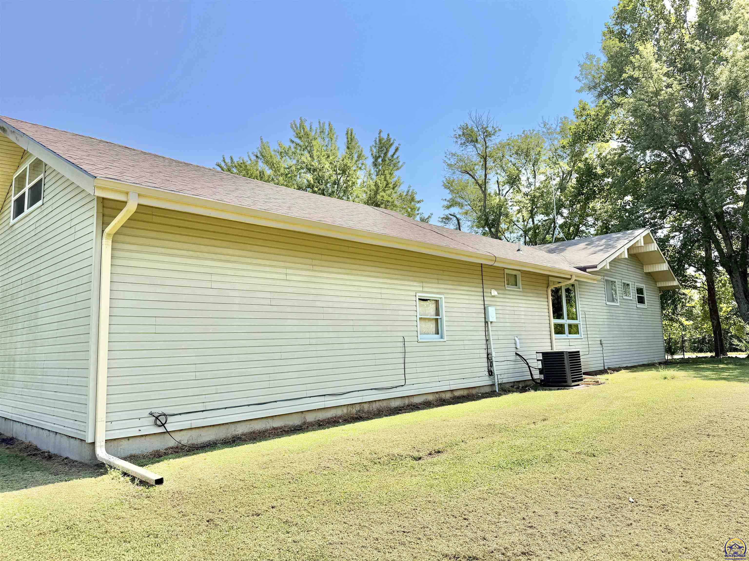 7482 Hilldale Road South Meriden, KS 66512 - Photo 36 of 46 Gallery Image 36