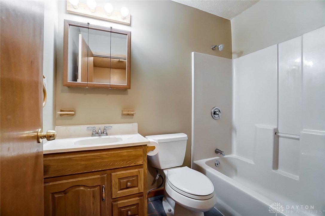1843 Rice Boulevard, Unit 1843 Fairborn, OH 45324 - Photo 23 of 31