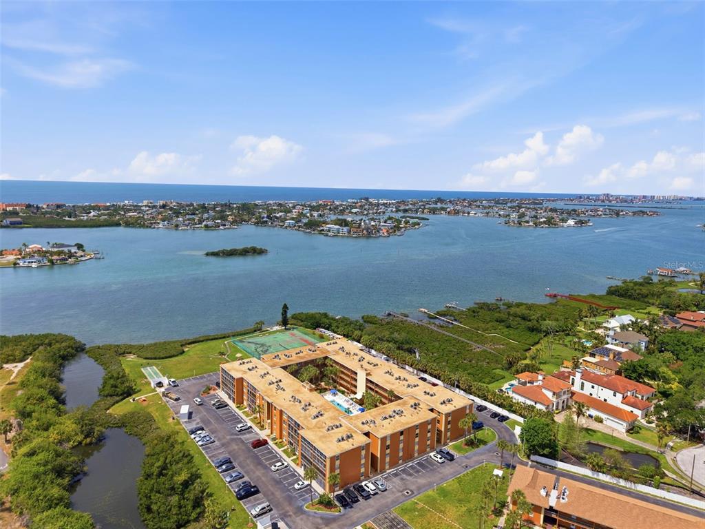 12760 Indian Rocks Road, Unit 1082 Largo, FL 33774 - Photo 2 of 31