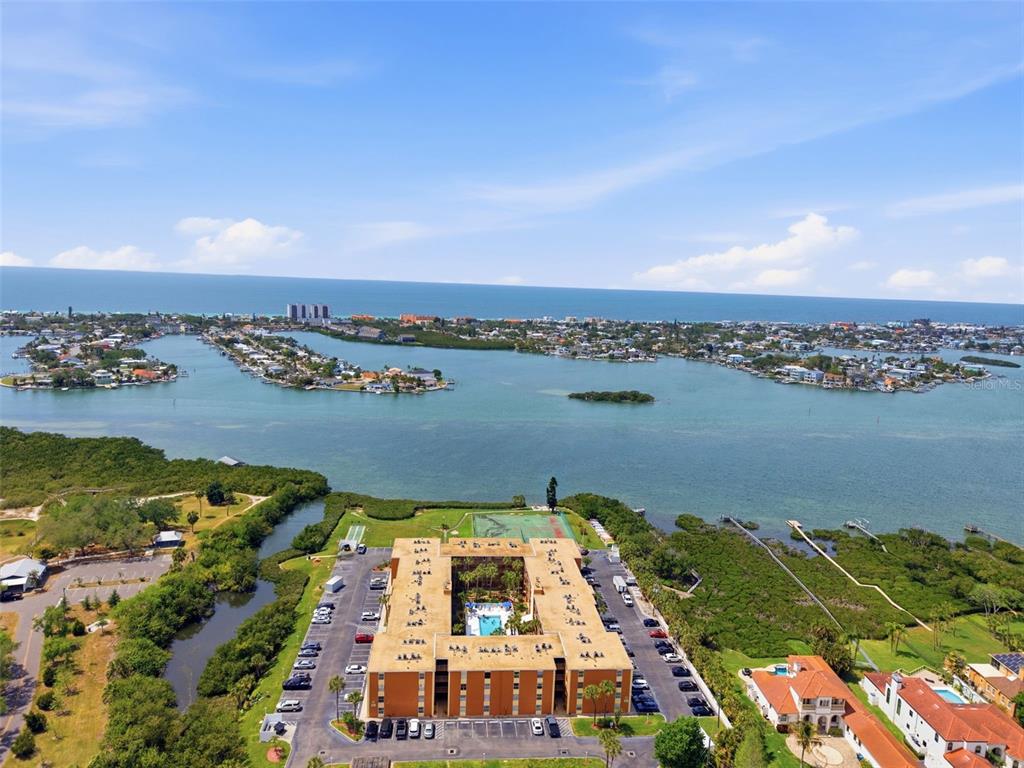 12760 Indian Rocks Road, Unit 1082 Largo, FL 33774 - Photo 3 of 31