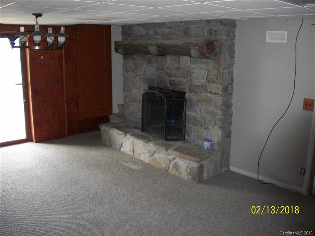 2333 Pigeon Road Waynesville, NC 28786 - Photo 13 of 24 Gallery Image 13