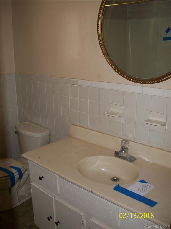 2333 Pigeon Road Waynesville, NC 28786 - Photo 14 of 24 Gallery Image 14