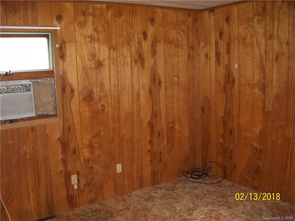 2333 Pigeon Road Waynesville, NC 28786 - Photo 16 of 24 Gallery Image 16