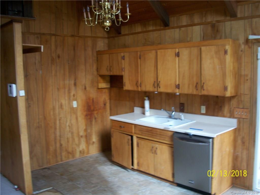 2333 Pigeon Road Waynesville, NC 28786 - Photo 8 of 24 Gallery Image 8