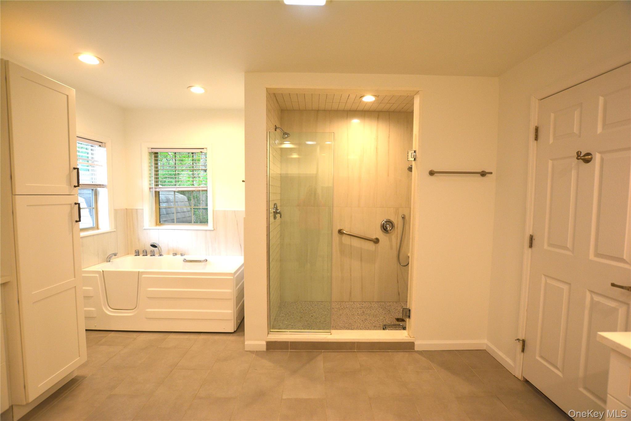1661 Old Country Road, Unit 516 Riverhead, NY 11901 - Photo 18 of 24
