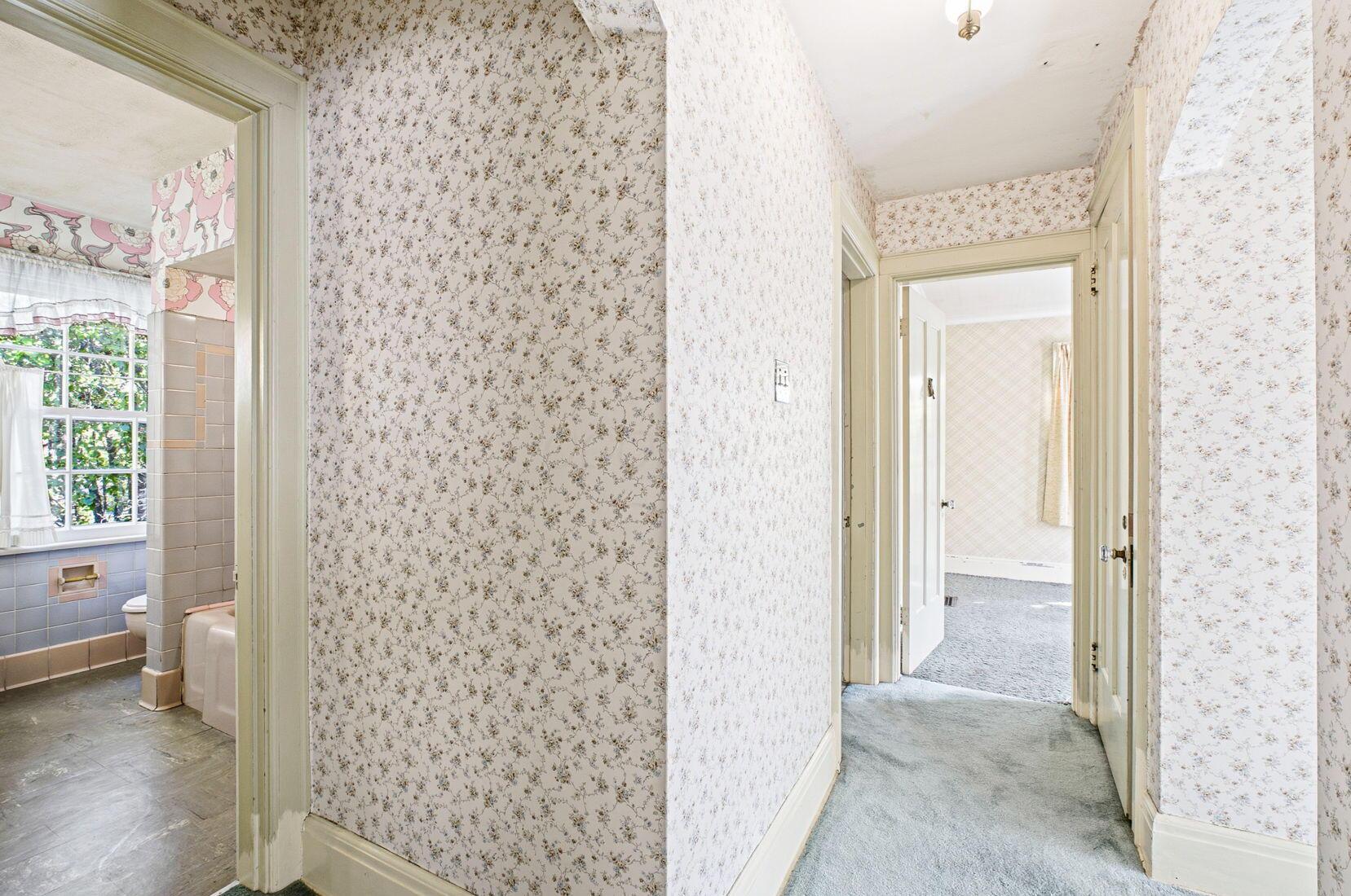 2425 Bryden Road Columbus, OH 43209 - Photo 41 of 78 Hallway