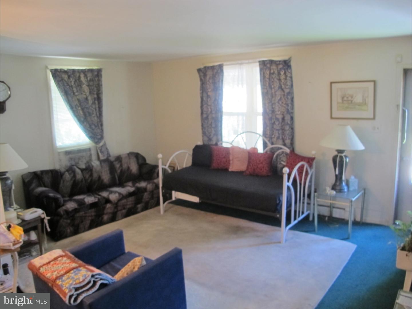 217 Simpson Road Ardmore, PA 19003 - Photo 4 of 19