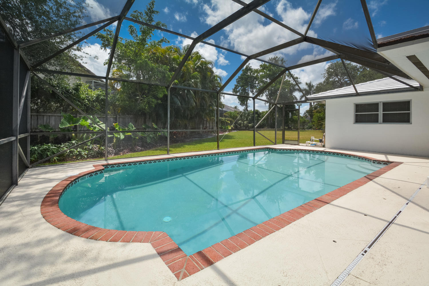 22112 Acapulco Court Boca Raton, FL 33428 - Photo 27 of 31 Sparkling