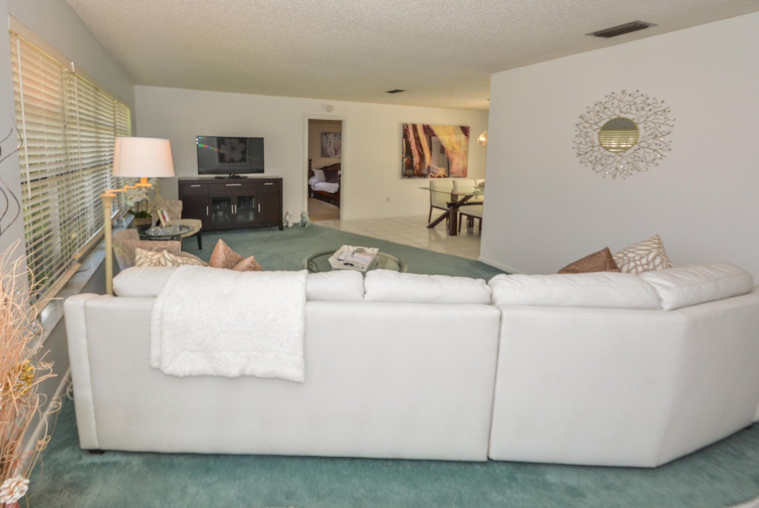 22112 Acapulco Court Boca Raton, FL 33428 - Photo 5 of 31 Living Room